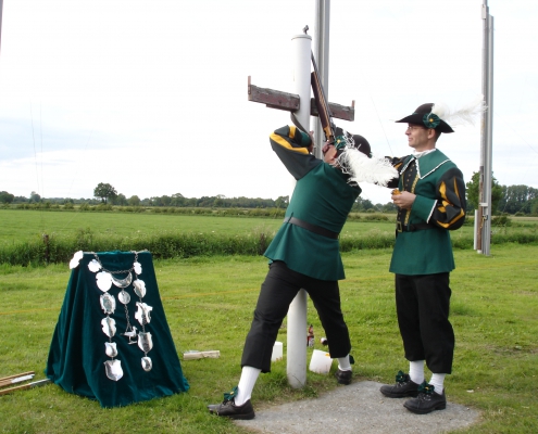 Pinksteren koningschieten met zilver